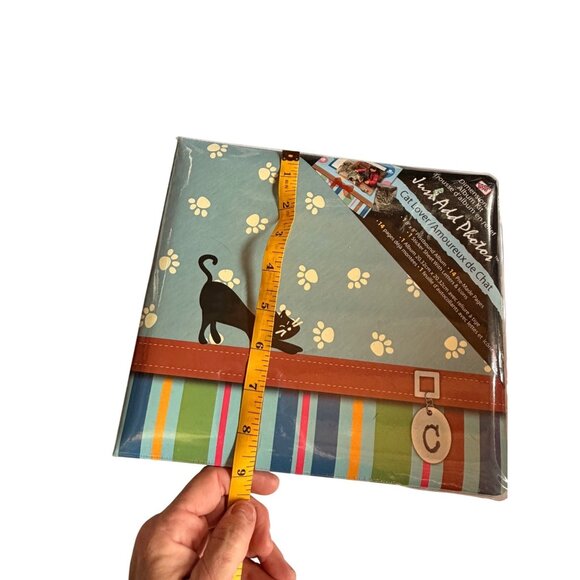 Cat-Themed Scrapbook Album With Paw Prints & Stripes Design Holds 4x6 Photos Inc - Picture 4 of 8